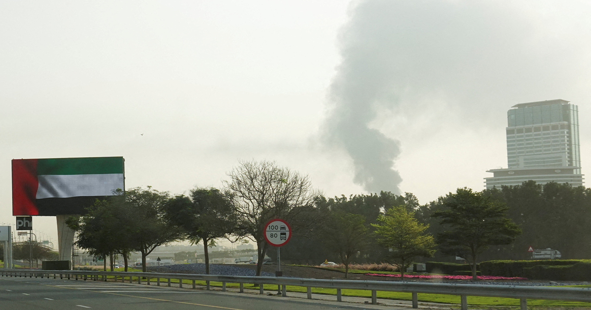 الدفاعات الجوية الإماراتية تعلن اعتراض أربعة صواريخ و25 مسيرة إيرانية