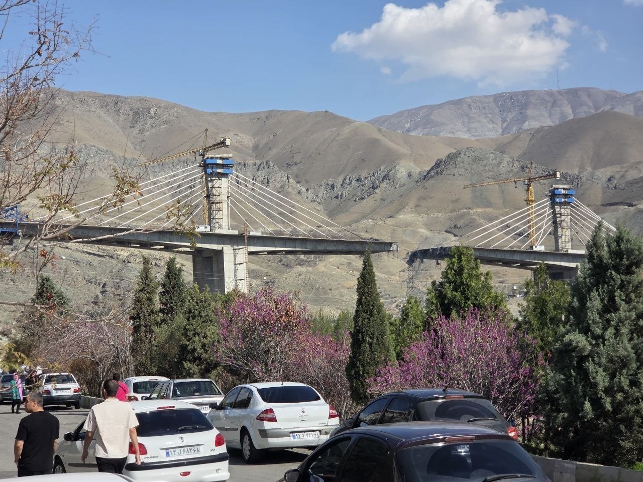 بينها جسور في أبوظبي.. إيران تهدد باستهداف جسور استراتيجية في المنطقة ردا على تدمير جسر كرج