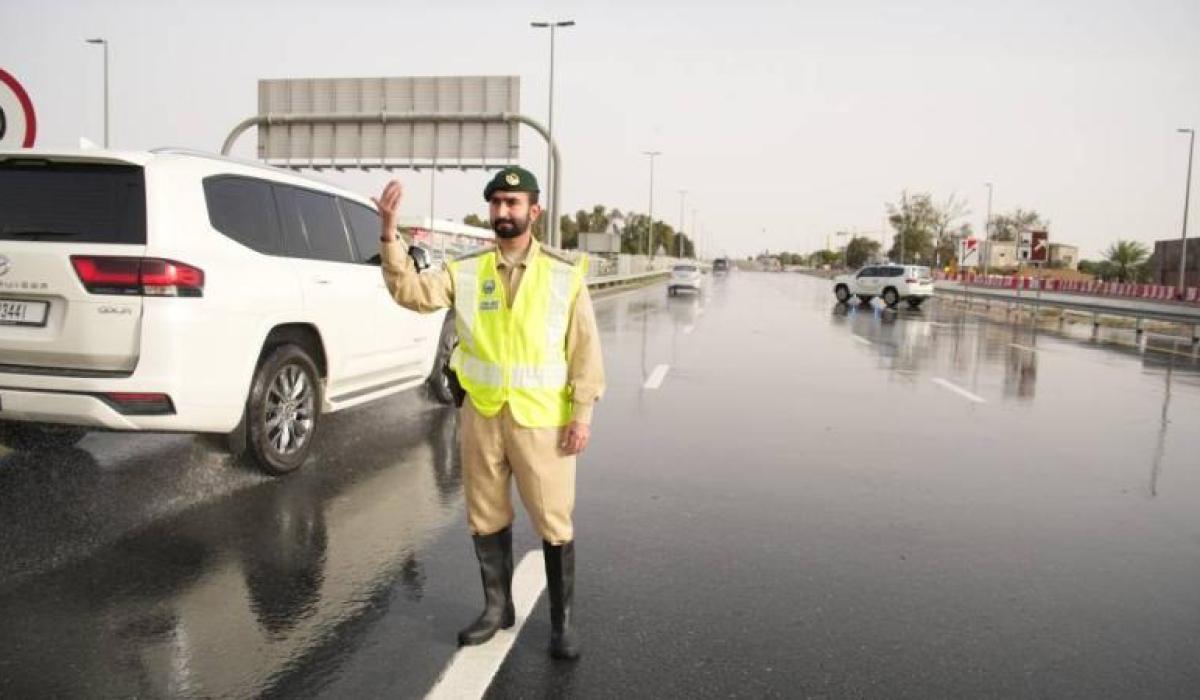 الأرصاد يعلن انتهاء المنخفض الجوي واستقرار الأوضاع في الإمارات