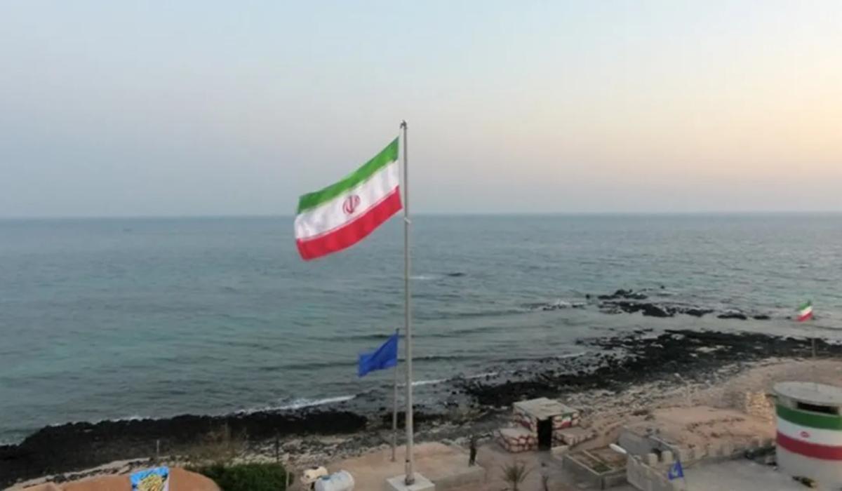 الولايات المتحدة تشن غارات واسعة في جزيرة طنب الكبرى المحتلة