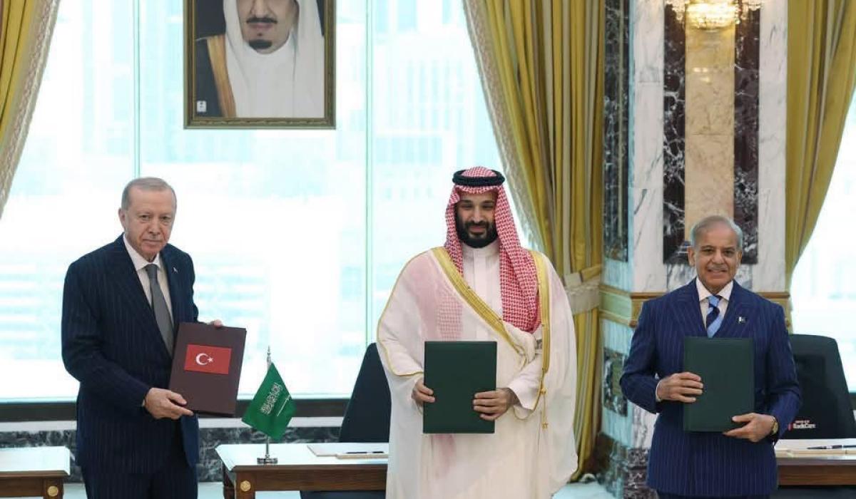 السعودية وتركيا وباكستان توقع “اتفاقية مكة للدفاع المشترك”