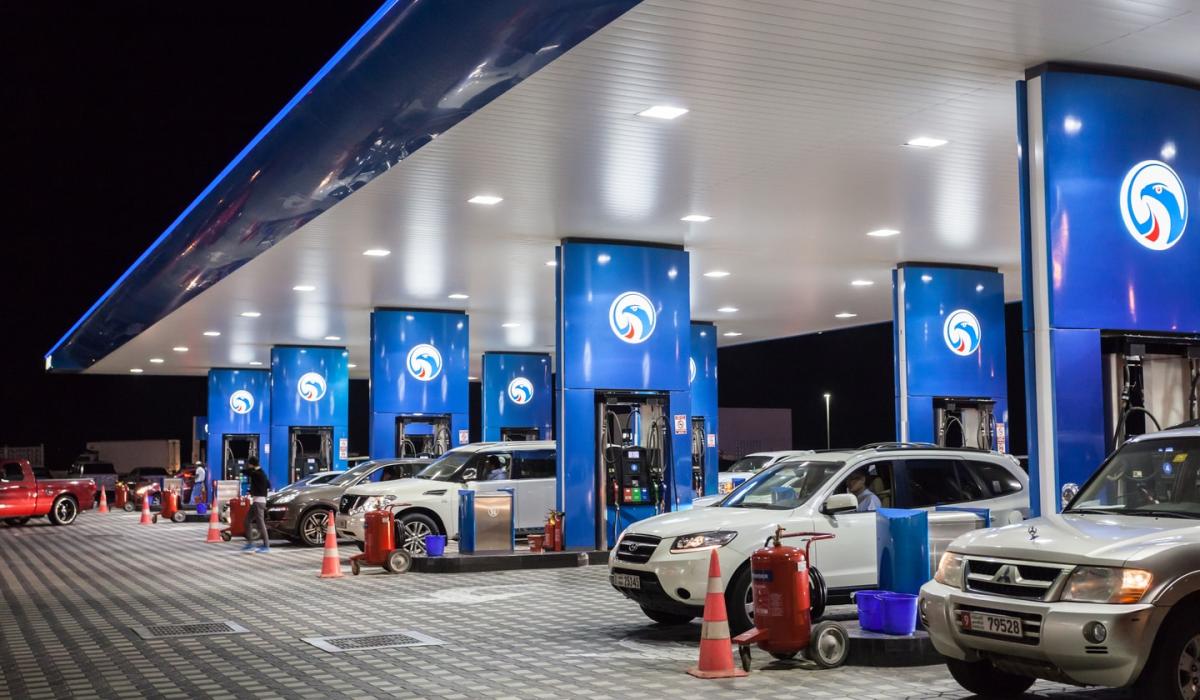 توقعات بارتفاع أسعار الوقود في الإمارات خلال أبريل القادم