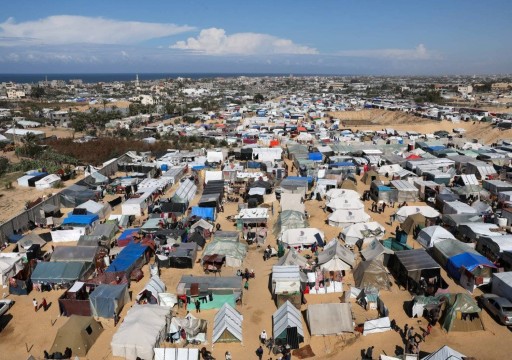 “حكومة غزة” تحذر من كارثة إنسانية تواجه النازحين مع حلول الشتاء