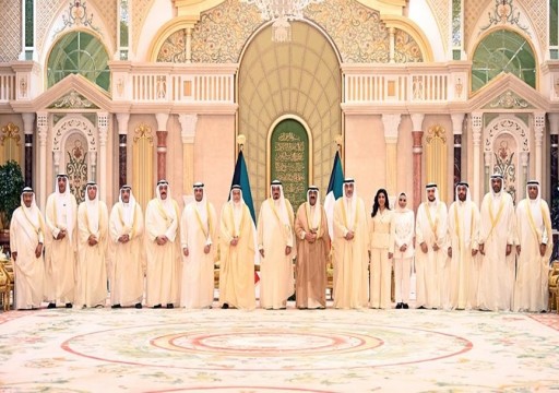 الحكومة الكويتية الجديدة تؤدي اليمين الدستورية أمام أمير البلاد
