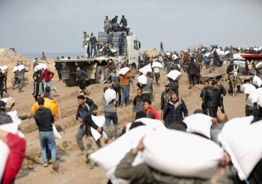إعلام أمريكي: "إسرائيل" تدرس التعاقد مع شركات أمن دولية لتوزيع المساعدات في غزة