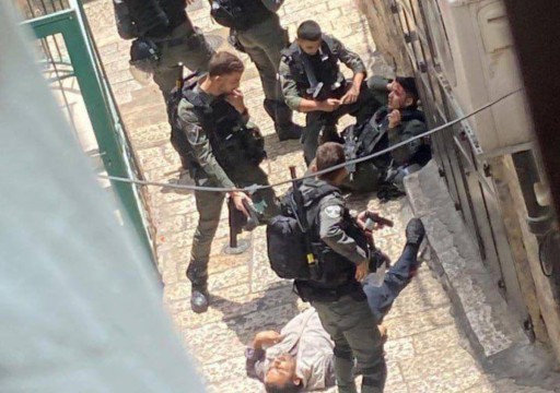 شرطة الاحتلال تقتل مواطناً تركياً بزعم تنفيذه هجوما بسكين في القدس