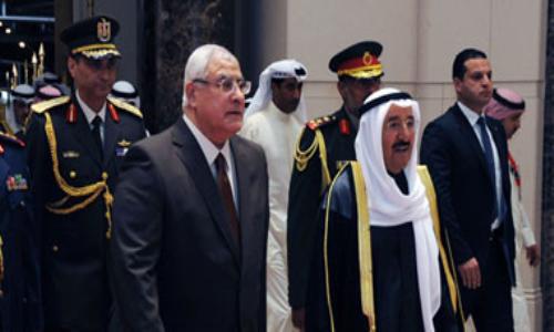 القمة العربية تفتتح في الكويت اليوم بحضور 13 رئيسًا
