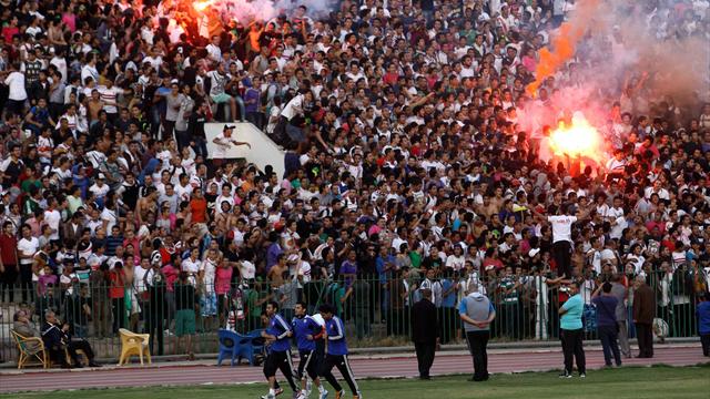 النجم المصري "أبوتريكة" ينعي ضحايا الزمالك بتغريدة "مؤثرة"