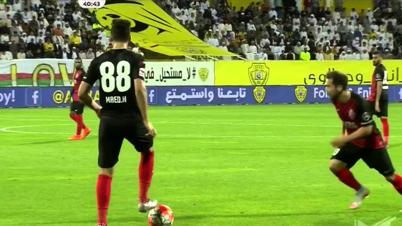 الأهلي يبدأ طريق الـ"خطوة ونصف" الليلة