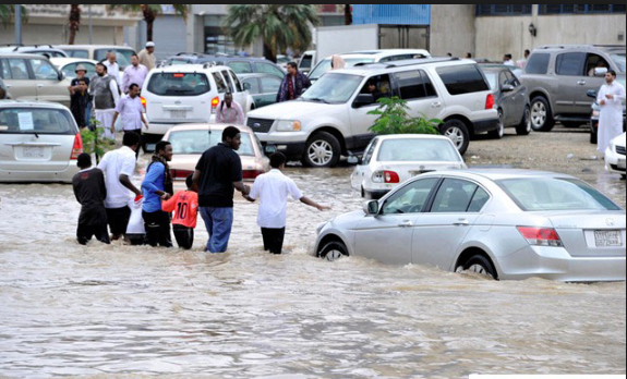 بلحيف النعيمي: نتطلع للمرتبة الأولى عالميا في جودة البنية التحتية