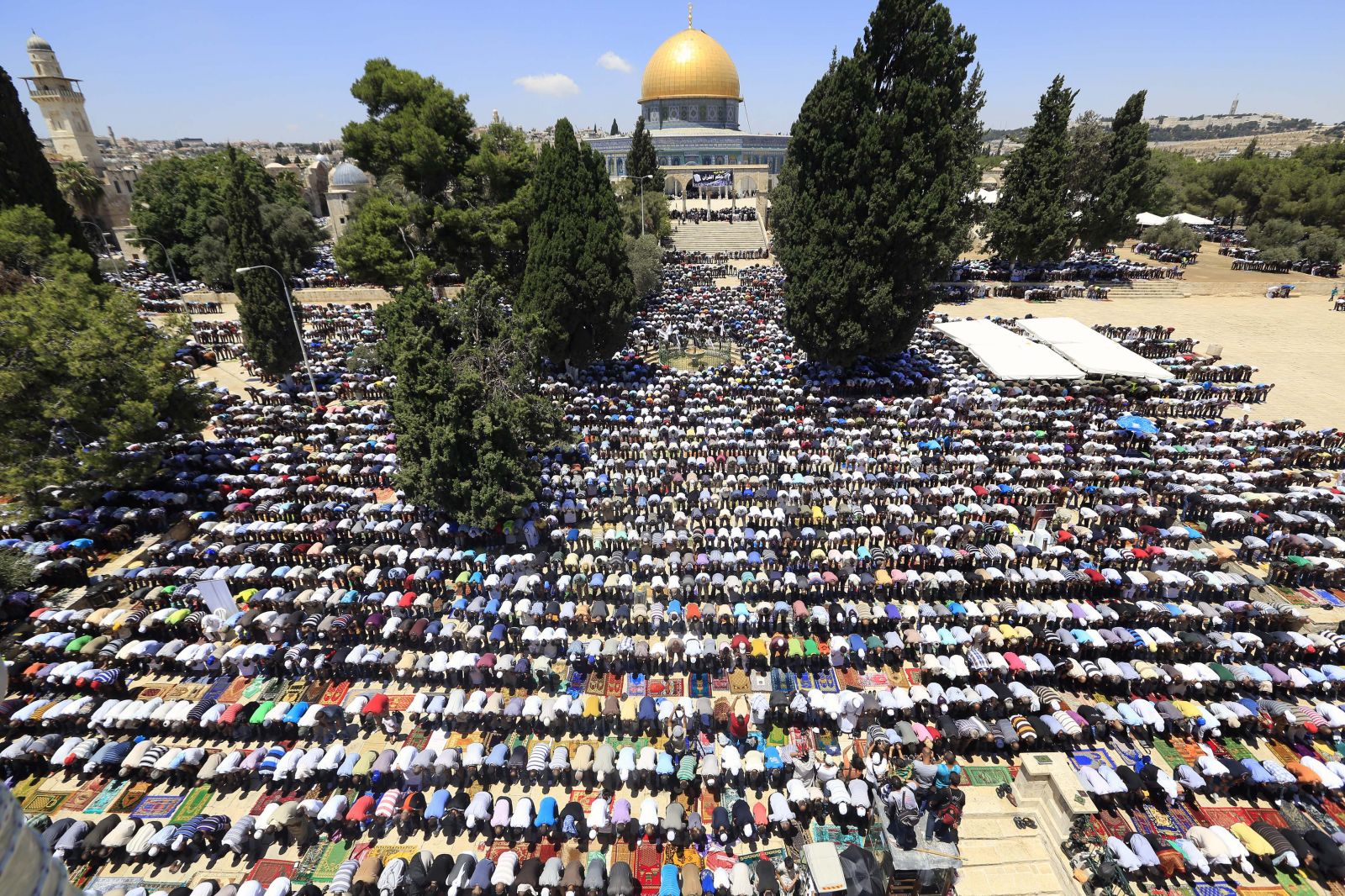 يهودي متشدد يعرقل قانونا يمنع رفع الأذان في القدس.. مالسبب؟