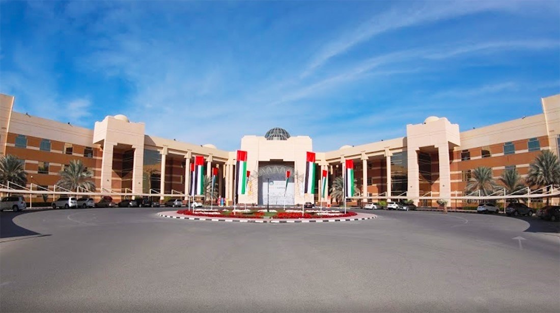 جامعة عجمان تدخل قائمة أفضل 400 جامعة عالمياً وتحقق إنجازات بحثية دولية