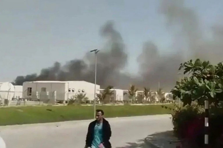 عُمان تعلن مقتل شخصين بسقوط طائرتين مسيرتين