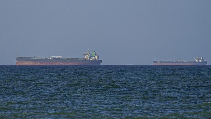 بيانات: ناقلتان تحملان النفط السعودي تعبران باب المندب رغم تهديدات الحوثيين