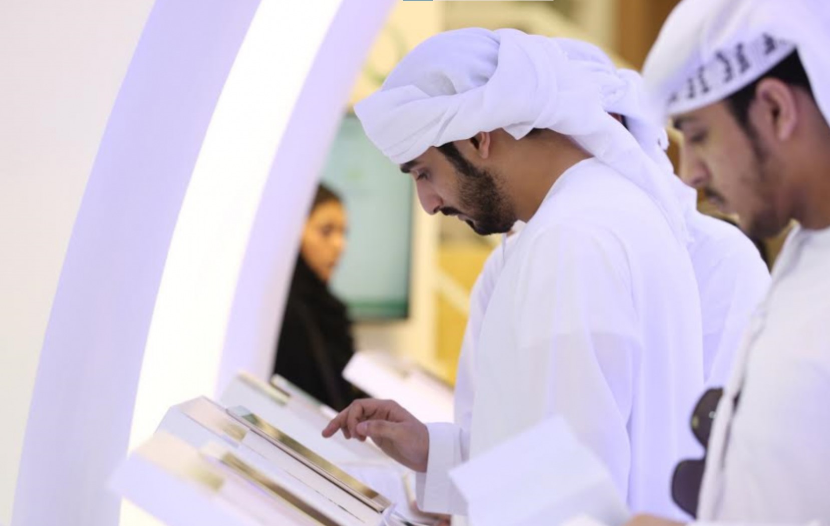 دراسة تكشف تباطؤ التوظيف في الإمارات