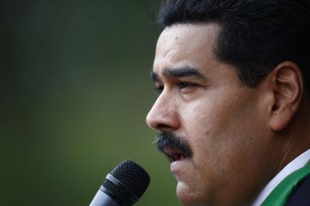 مليونا متابع لحساب الرئيس الفنزويلي على "تويتر"